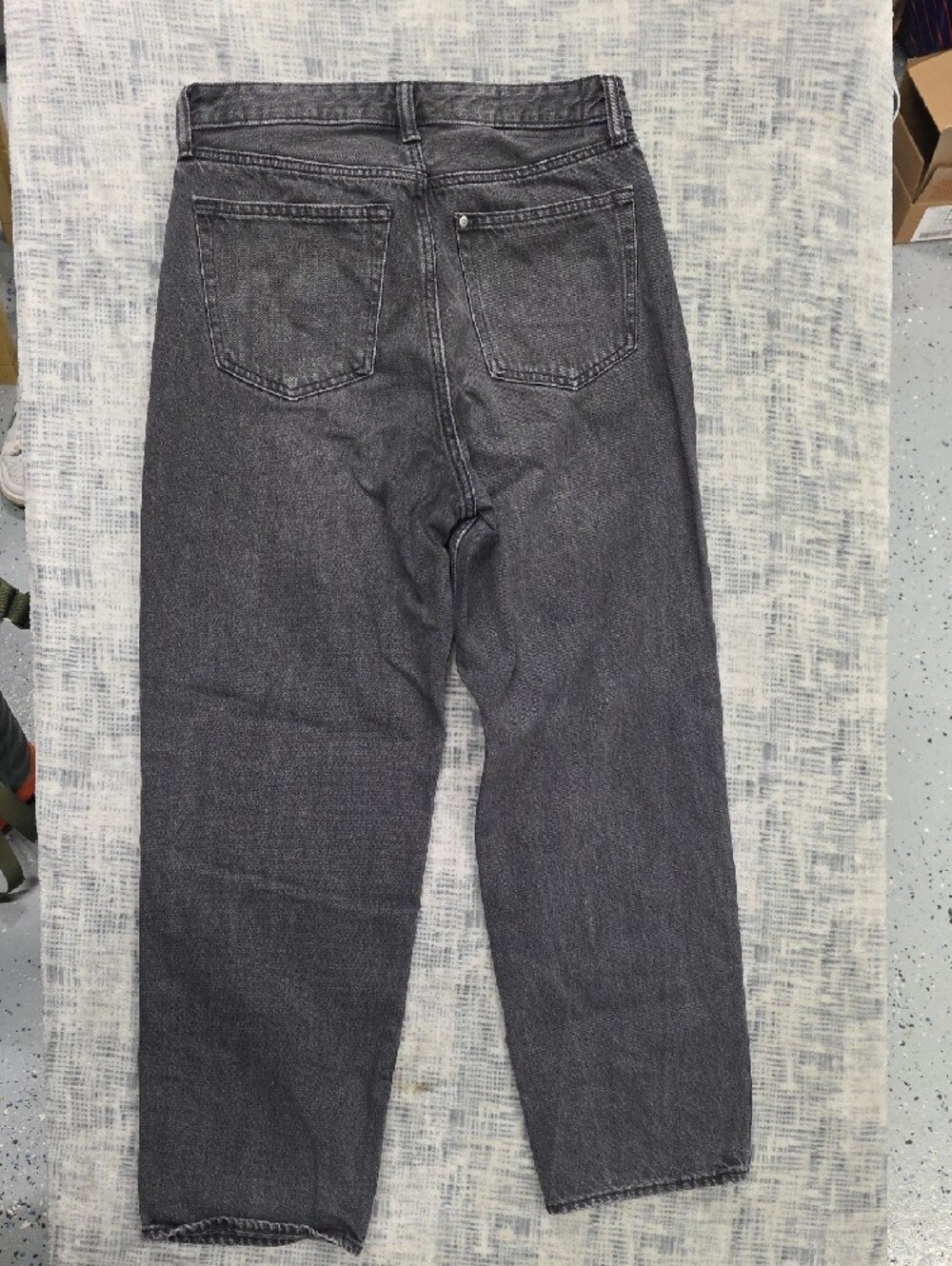 H&M Loose Fit Black Jeans - Picture 3 of 4